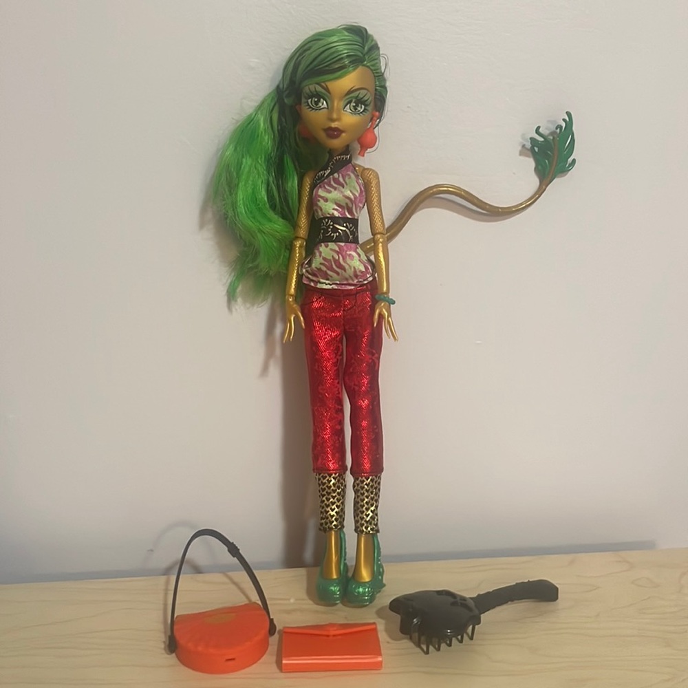Monster High New Scaremester Jinafire Long Doll